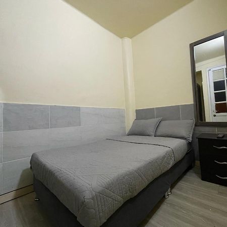 Hostel Quinta Camacho ボゴタ エクステリア 写真