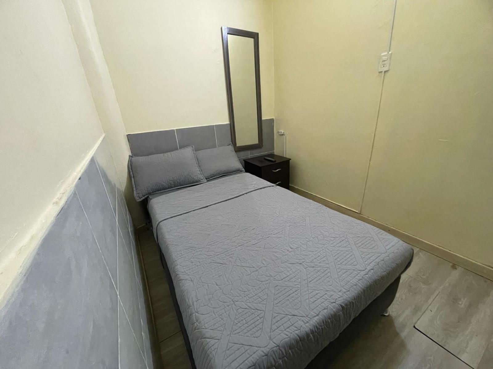 Hostel Quinta Camacho ボゴタ エクステリア 写真